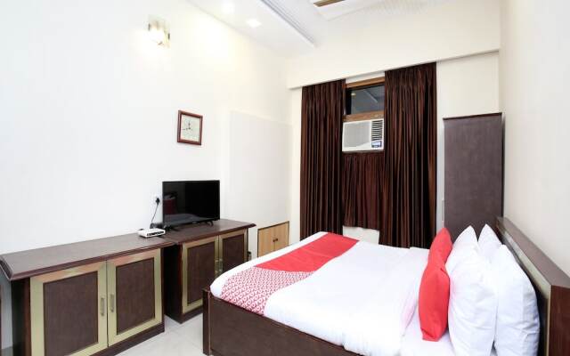 OYO 13877 Hotel Le Bon Ton