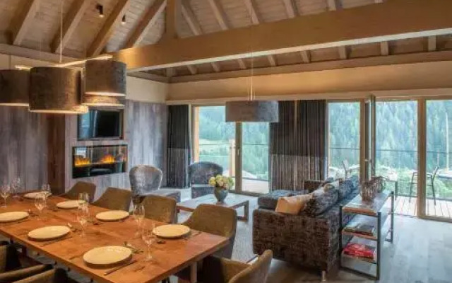 Mountain Spa Residences