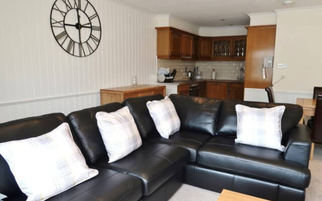 Loch Rannoch Red Deer Lodge 2