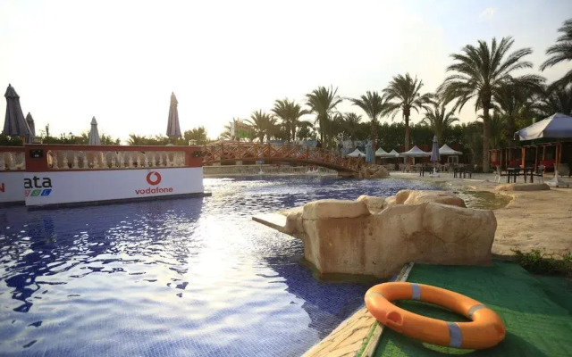 Byoot Bay Hotel & Resort