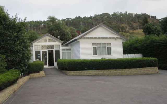 Walton House