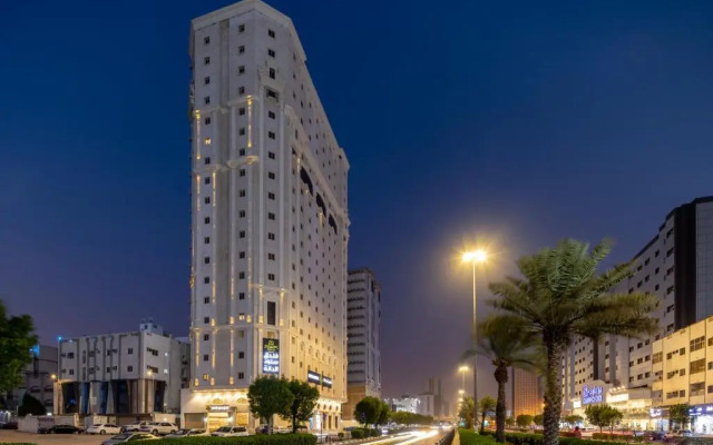 Snood Al Dana Hotel