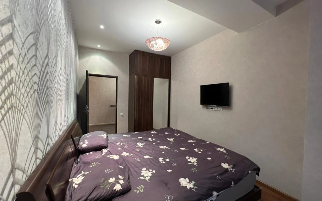 Ervand Kochar street, 1 bedroom New Euro renovated, Modern apartment QQ244