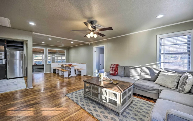 Fayetteville Vacation Rental - 2 Mi to Dtwn!