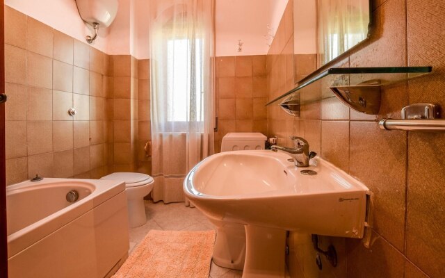 Nice Apartment in Guardavalle Marina With 1 Bedrooms