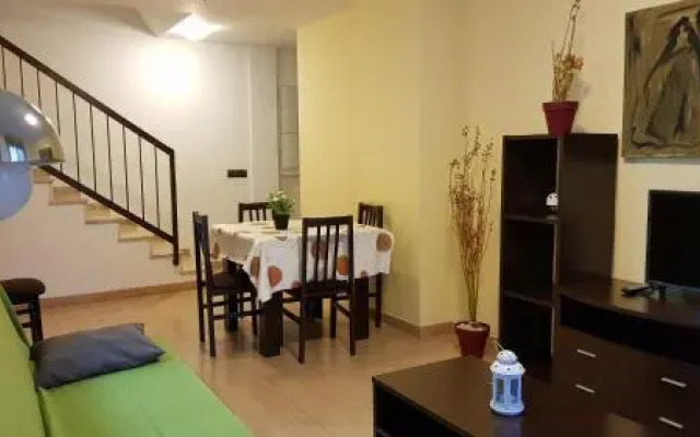Apartamentos Puerta Muralla