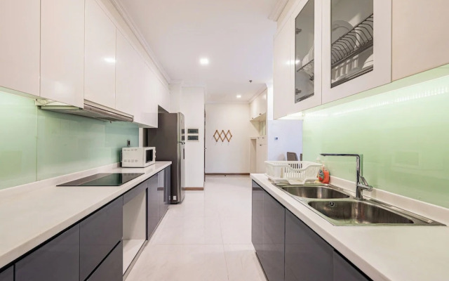 Apartment in Landmark-Vinhome.CTP by Yen