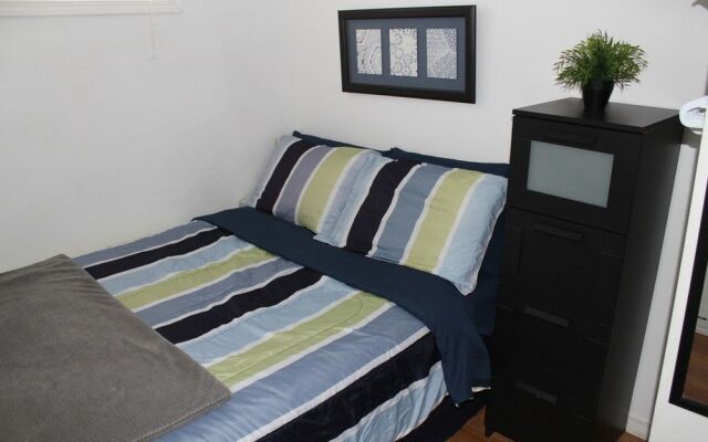 Adib Apartments - 224 Woodroffe Ave, Unit 4 (Basement)