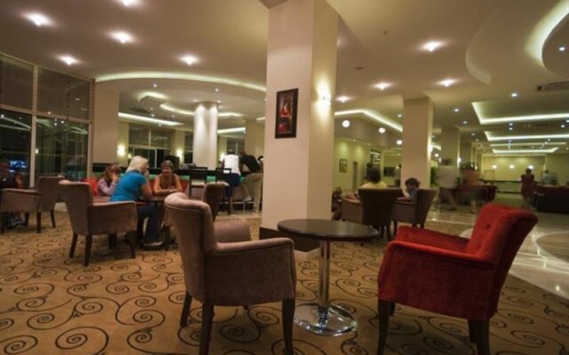 Mg White Lilyum Hotel