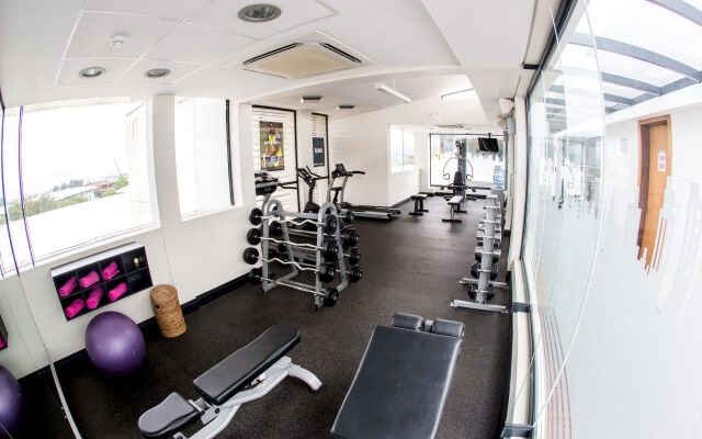 Docklands Hotel