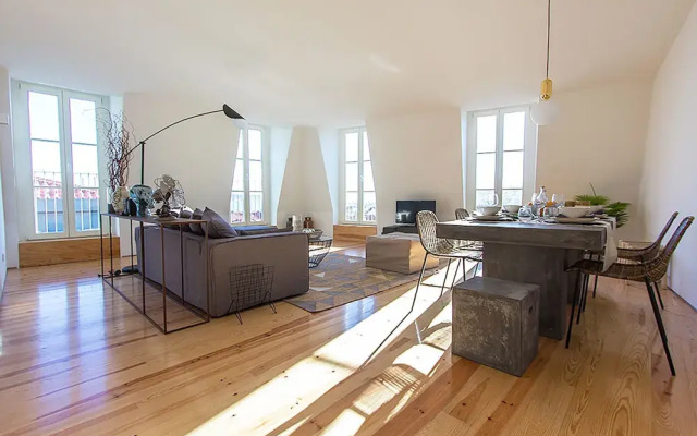 Luxury T.M. Penthouse with a View