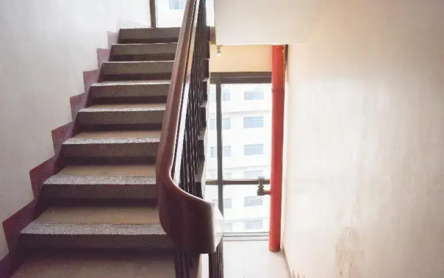 Sunette Tower Suites Makati City Center By Zuzu