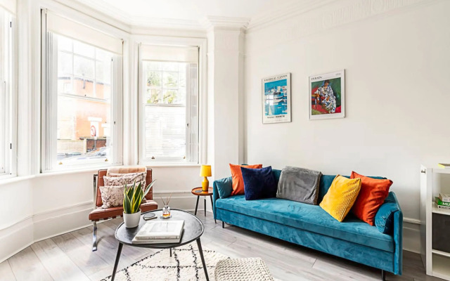 Stylish Hideaway Flat at Milton Park Highgate