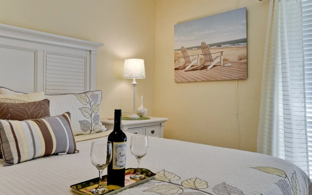 Runaway Bay Resort by BBG