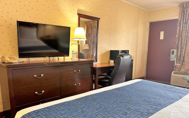 Travelodge by Wyndham Seymour