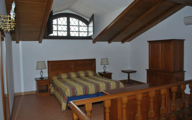 Residence Casale Mostacciano