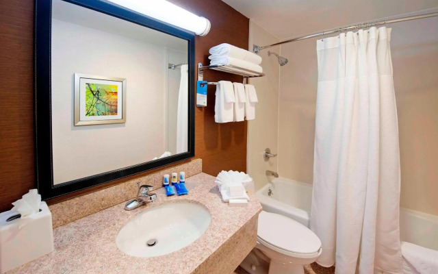 Fairfield Inn by Marriott JFK Airport