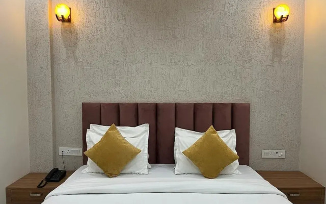 Hotel Satsang Grand