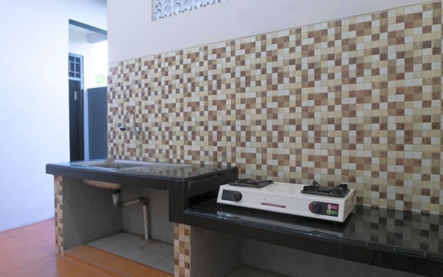 OYO Life 3227 Kost Putri Harmony