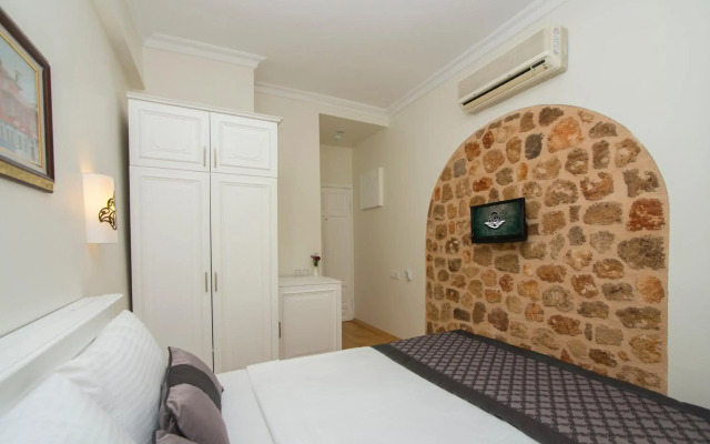 Baia Lara Hotel