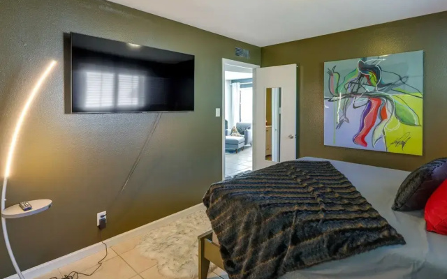 Scottsdale Condo w/ Community Pool Access!