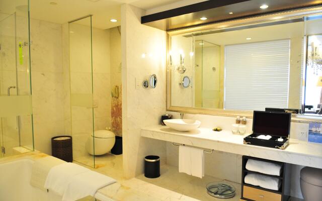 Intercontinental Dalian by IHG