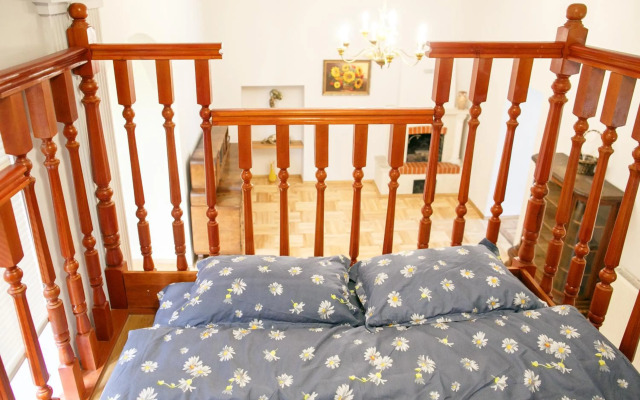 Grand Lviv Apartment I (1 of 3)