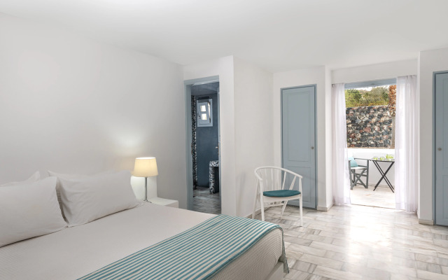 Santorini Kastelli Resort