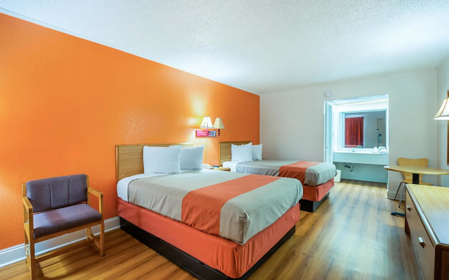 Motel 6 Perry, GA