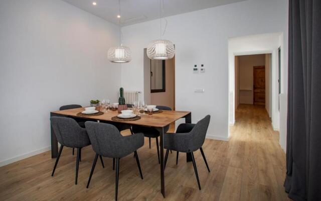 R32 Boutique Apartments