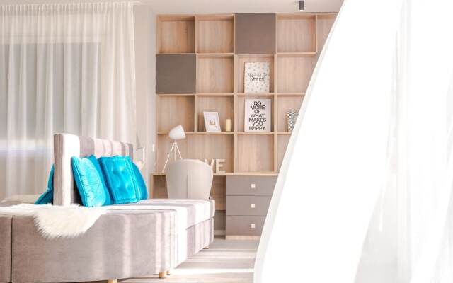 Luxury Villa White Velvet with Pool