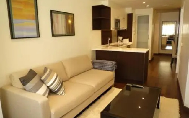 Dflat Escultor Madrid Apartments