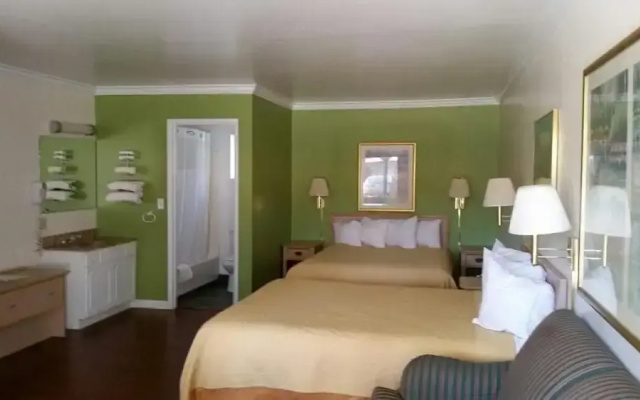 Kelseyville Motel