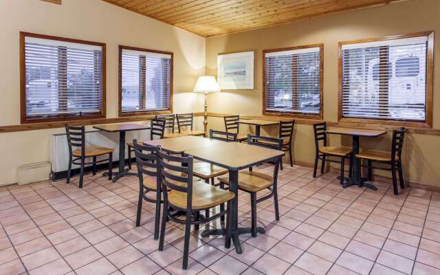 Days Inn by Wyndham West Allis/Milwaukee