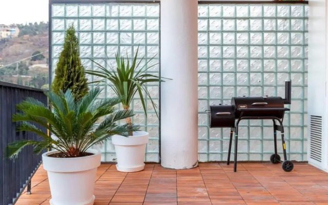 Stylish 2BR apt w huge terrace in Old Tbilisi