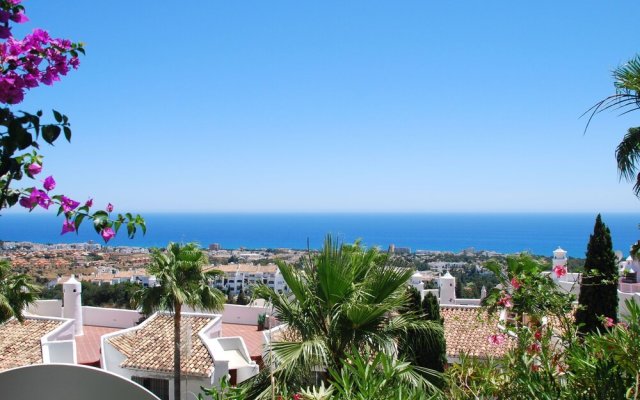 Luxury Apartment With Breathtaking Sea View Surrounded By Palm Trees