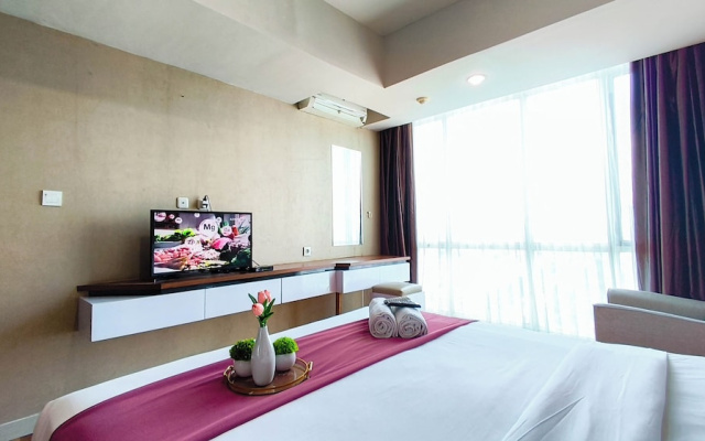 Modern 1Br With City View At Tamansari Papilio Apartment