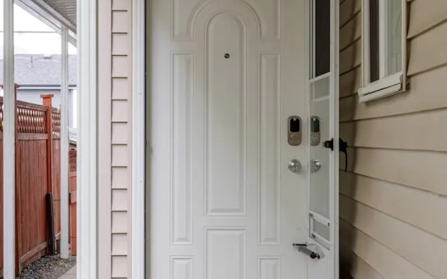 4665 Canadaway - Unit 4