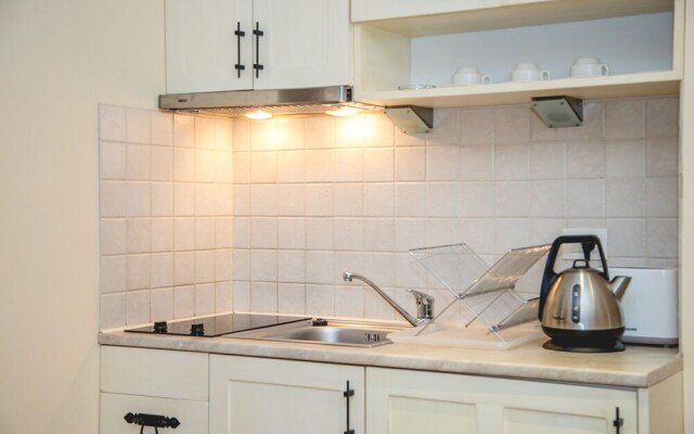 FM Deluxe 1-BDR Apartment with Parking by Sozopol