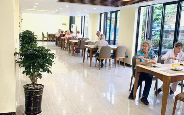 Jing Du Hotel