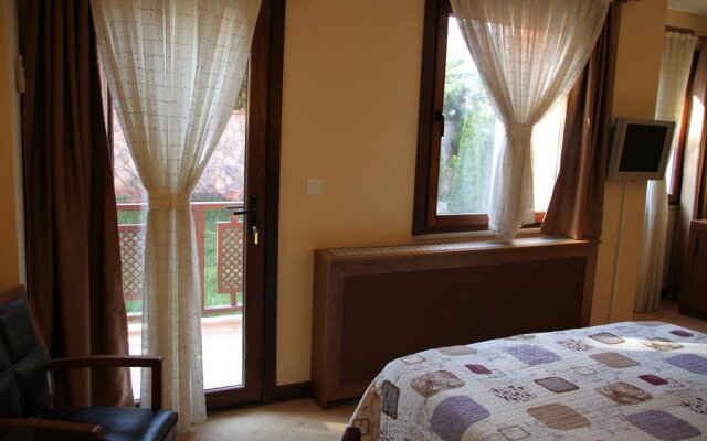 Royal Sapanca Hotel