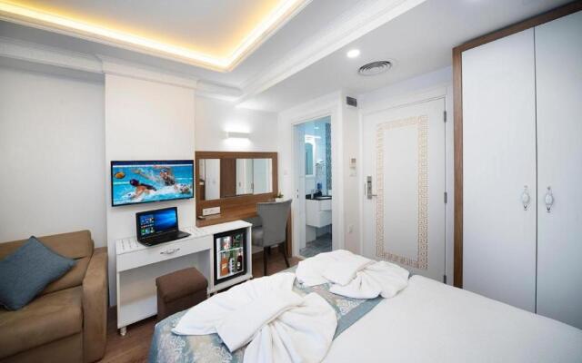 Lika Hotel - Beautiful Standard Double or Twin Room in Center Istanbul