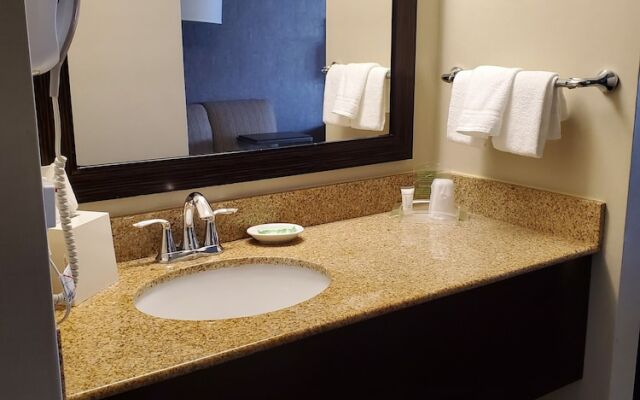 Newark Airport Hotel