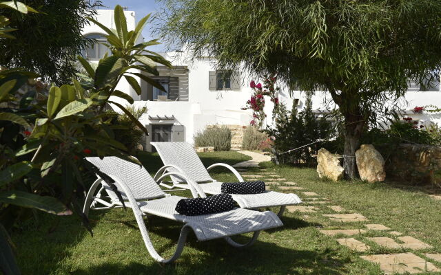 Naoussa Hills Boutique Resort - Adults Only