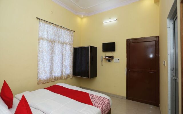 OYO 18324 Sahani Guest House