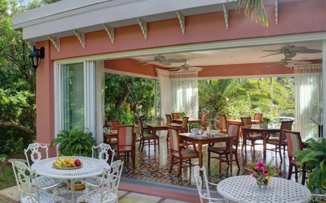 Royal Palms Hotel
