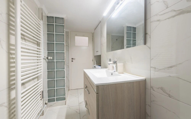 Victoria Queens Suites Apartments