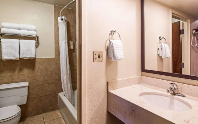 Best Western Red Hills