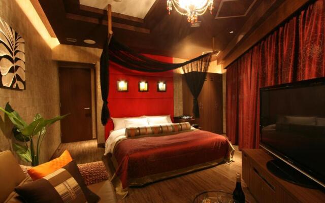 HOTEL VARKIN (Adult Only)