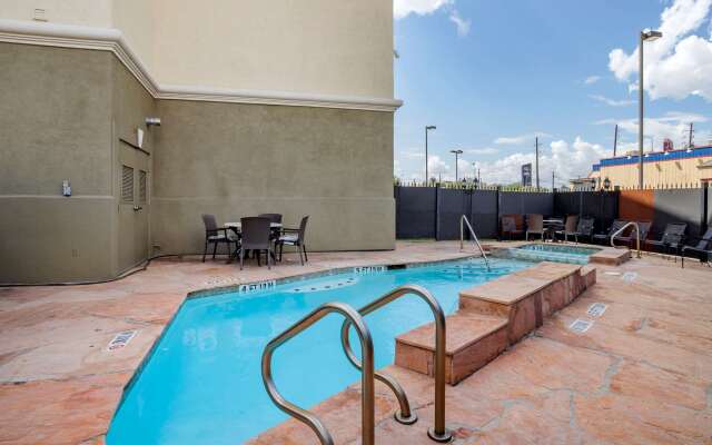 Comfort Suites Houston near Medical Center- NRG Stadium